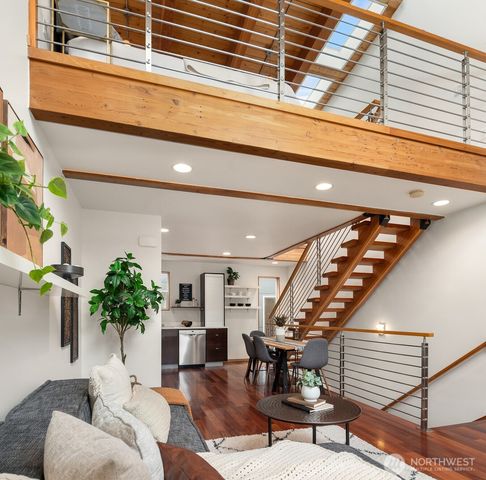 9057 17th Avenue SW, Seattle, WA 98106