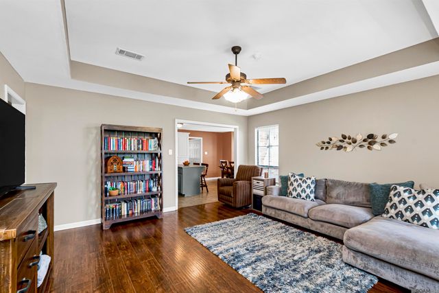 12266 Creekside Ave, Walker, LA 70785