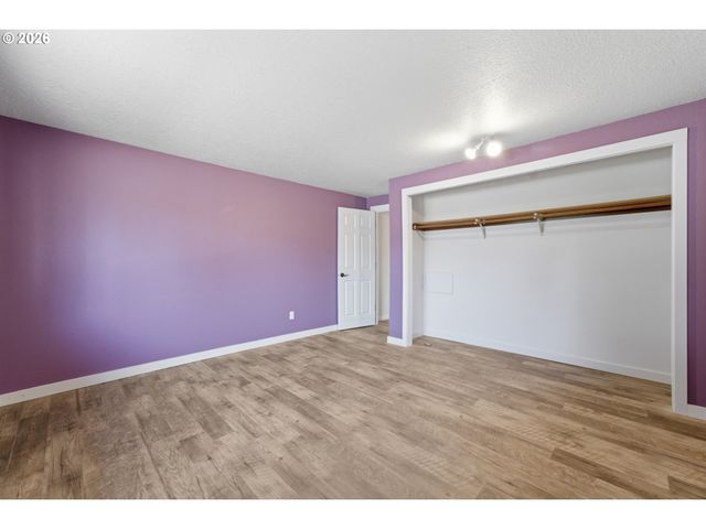 2115 Ne 158TH Pl, Portland, OR 97230