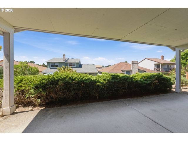 2115 Ne 158TH Pl, Portland, OR 97230