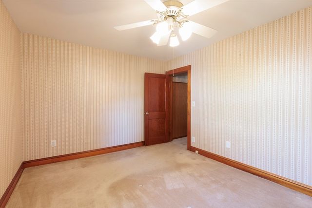 10 Marinel Ave, Chelmsford, MA 01863