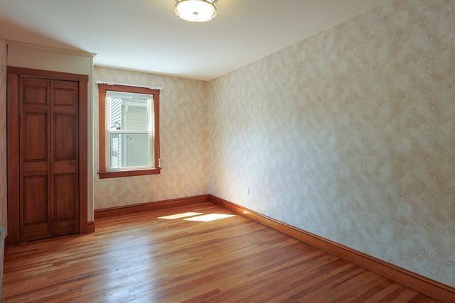 10 Marinel Ave, Chelmsford, MA 01863