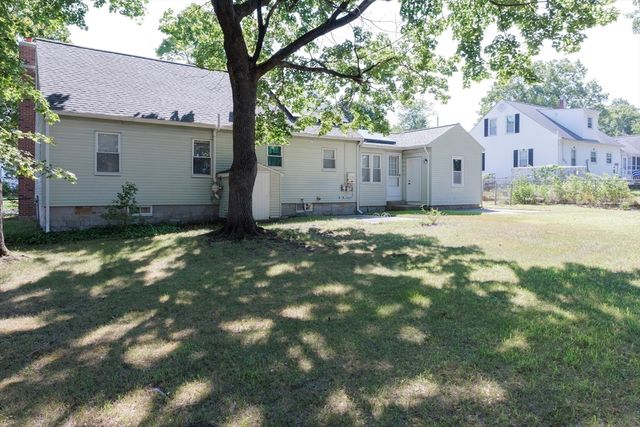10 Marinel Ave, Chelmsford, MA 01863