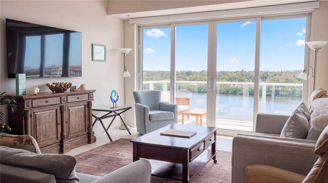 1020 SUNSET POINT ROAD 512, Clearwater, FL 33755