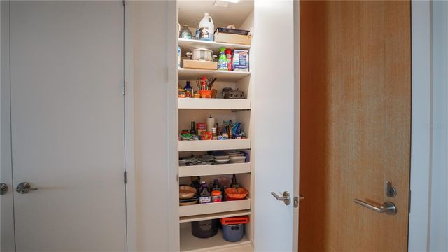 1020 SUNSET POINT ROAD 512, Clearwater, FL 33755