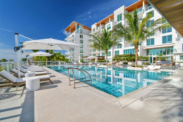 1020 SUNSET POINT ROAD 512, Clearwater, FL 33755