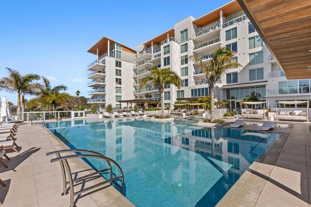 1020 SUNSET POINT ROAD 512, Clearwater, FL 33755