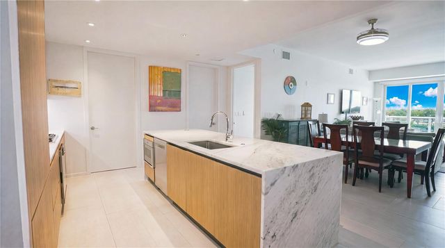 1020 SUNSET POINT ROAD 512, Clearwater, FL 33755