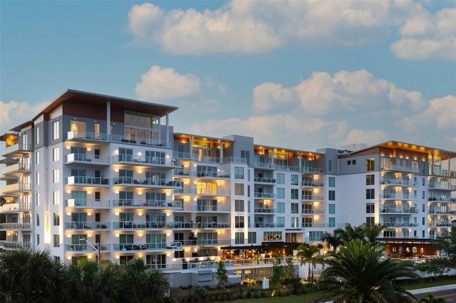 1020 SUNSET POINT ROAD 512, Clearwater, FL 33755