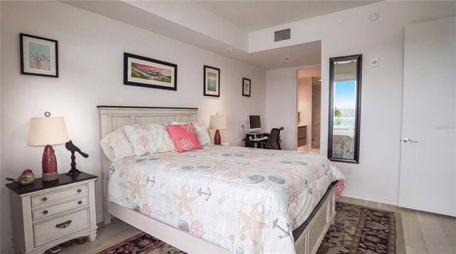 1020 SUNSET POINT ROAD 512, Clearwater, FL 33755