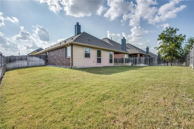 429 Roger Graves Circle, Mckinney, TX 75072