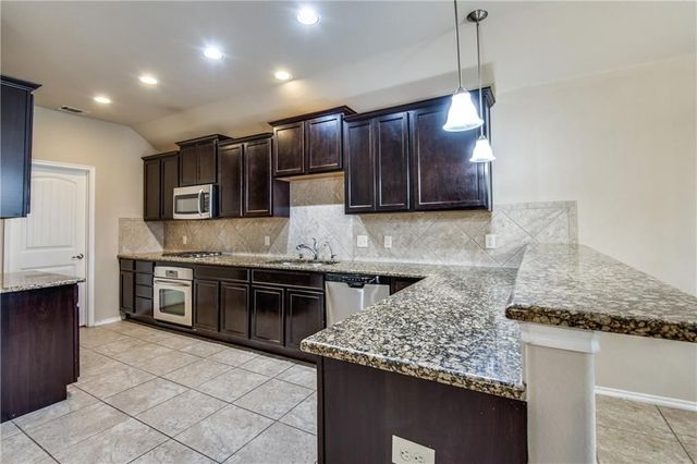429 Roger Graves Circle, Mckinney, TX 75072