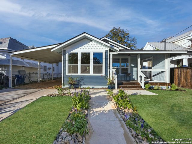 827 LEAL ST, San Antonio, TX 78207