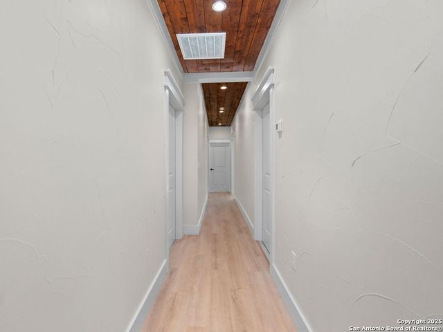 827 LEAL ST, San Antonio, TX 78207