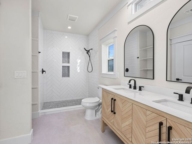 827 LEAL ST, San Antonio, TX 78207