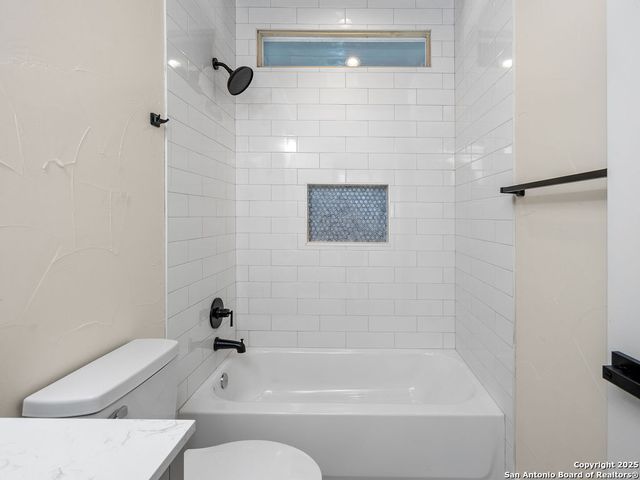 827 LEAL ST, San Antonio, TX 78207