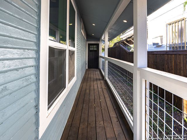 827 LEAL ST, San Antonio, TX 78207