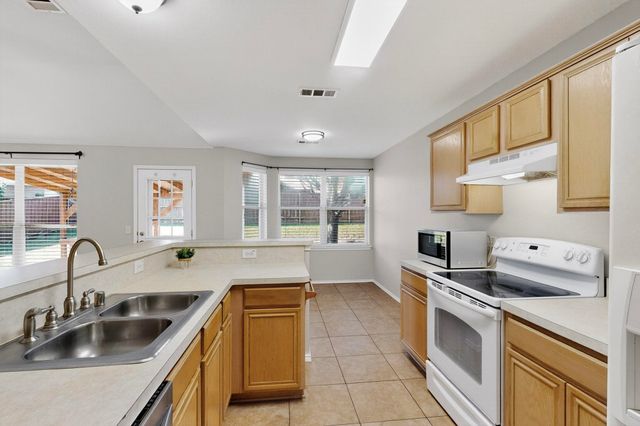 107 Windy Knoll Lane, Wylie, TX 75098