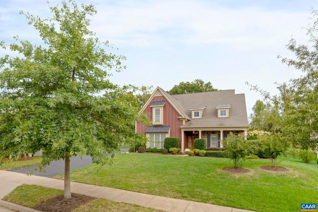 920 PARK RIDGE DR, Crozet, VA 22932