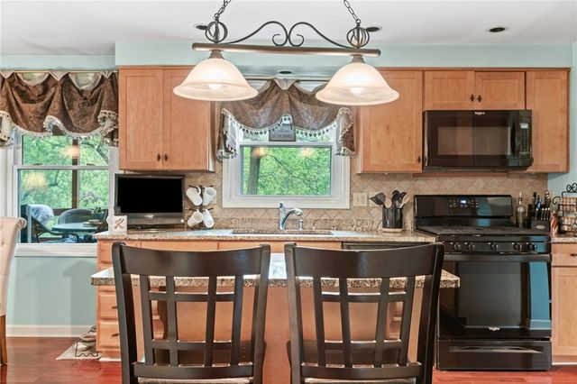 111 William Penn Circle, Leet Twp, PA 15143