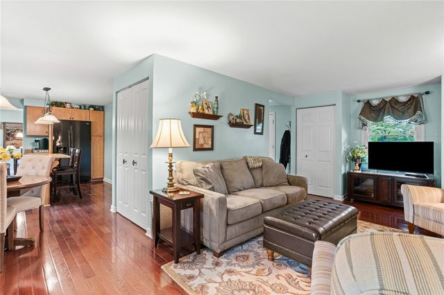 111 William Penn Circle, Leet Twp, PA 15143