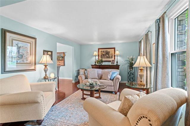 111 William Penn Circle, Leet Twp, PA 15143