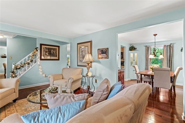 111 William Penn Circle, Leet Twp, PA 15143