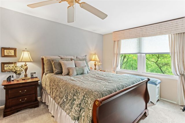 111 William Penn Circle, Leet Twp, PA 15143