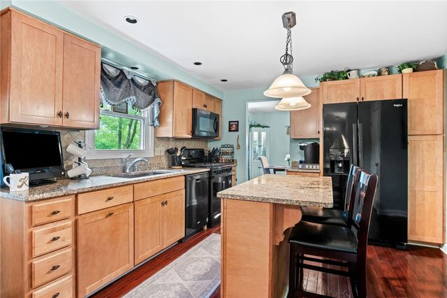 111 William Penn Circle, Leet Twp, PA 15143