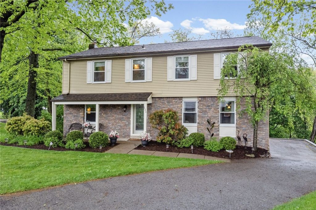 111 William Penn Circle, Leet Twp, PA 15143