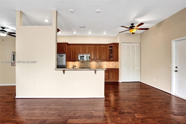 212 Citrus Trl, Boynton Beach, FL 33436