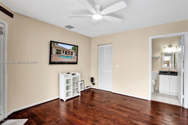 212 Citrus Trl, Boynton Beach, FL 33436