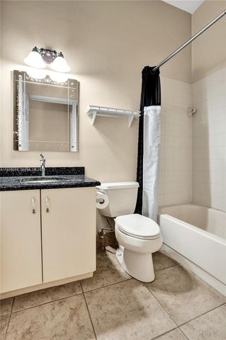 212 Citrus Trl, Boynton Beach, FL 33436