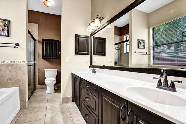 212 Citrus Trl, Boynton Beach, FL 33436