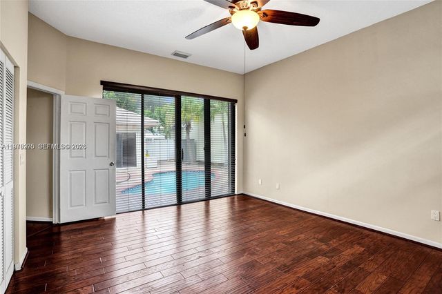 212 Citrus Trl, Boynton Beach, FL 33436