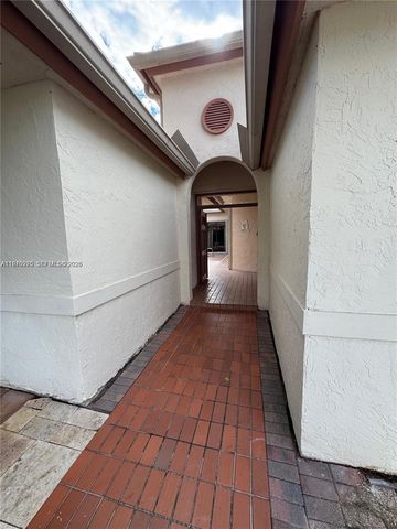 212 Citrus Trl, Boynton Beach, FL 33436