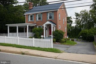 8309 OLD GEORGETOWN RD, Bethesda, MD 20814