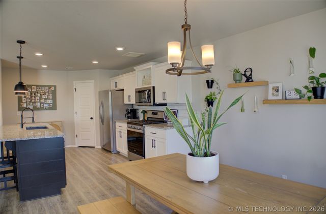 1655 E 139th Court S, Glenpool, OK 74033