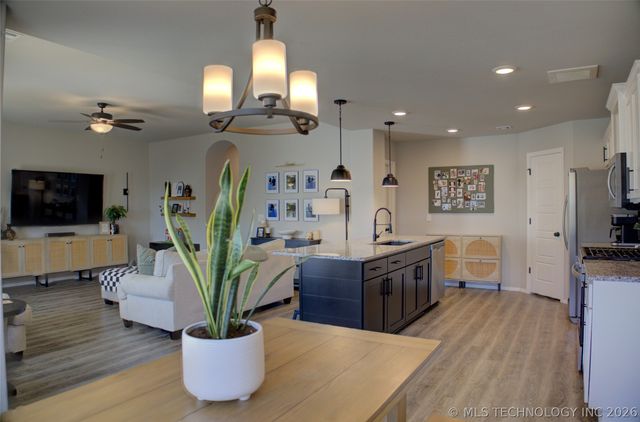 1655 E 139th Court S, Glenpool, OK 74033