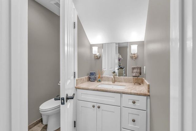 425 Via Del Rey, Monterey, CA 93940