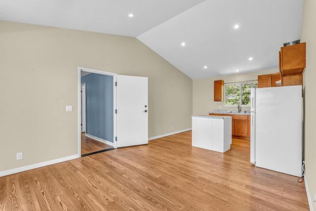 425 Via Del Rey, Monterey, CA 93940