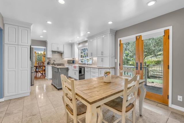 425 Via Del Rey, Monterey, CA 93940
