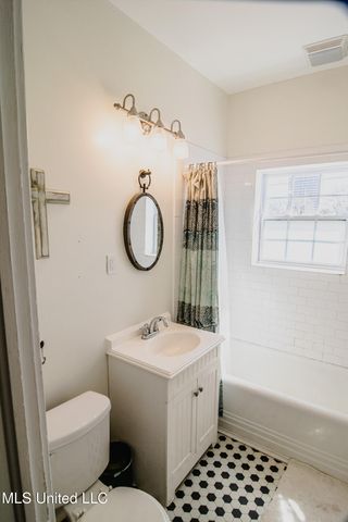 803 N Congress Street, C, Jackson, MS 39202