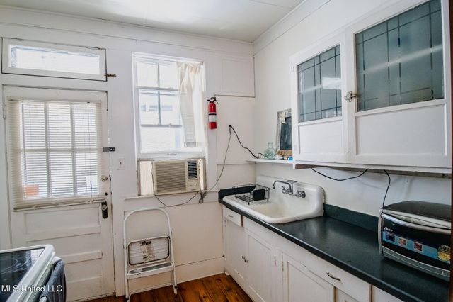 803 N Congress Street, C, Jackson, MS 39202