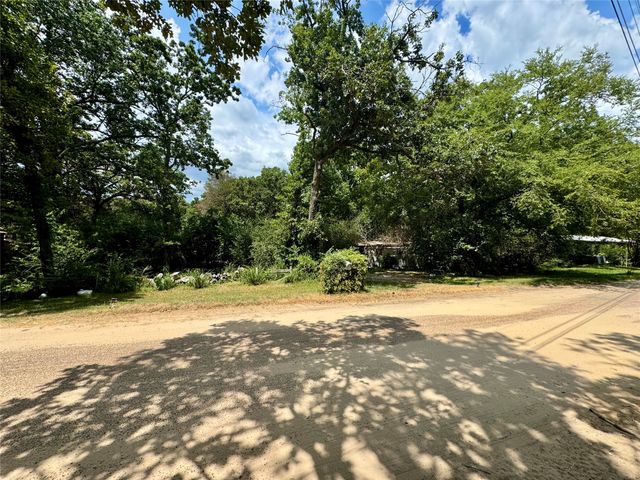 106 Lowe Drive, Mabank, TX 75156