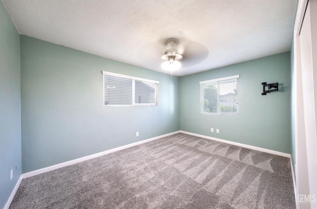 3207 Candlewood Drive, Bakersfield, CA 93306