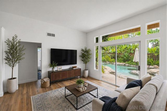 1348 Gilmore, Escondido, CA 92026