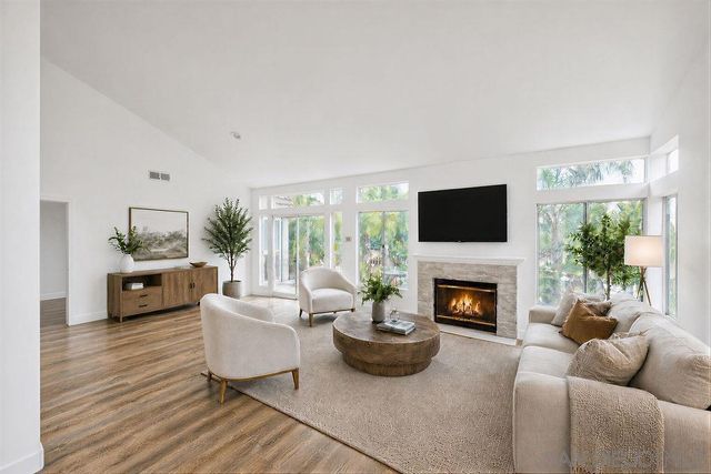 1348 Gilmore, Escondido, CA 92026