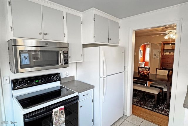 1921 Mount Vernon Boulevard NW, Canton, OH 44709