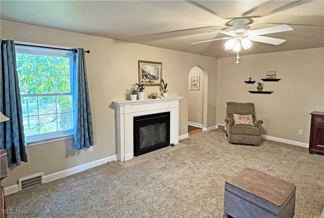 1921 Mount Vernon Boulevard NW, Canton, OH 44709